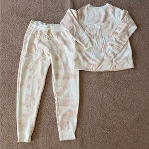 Women’s Jogger Set